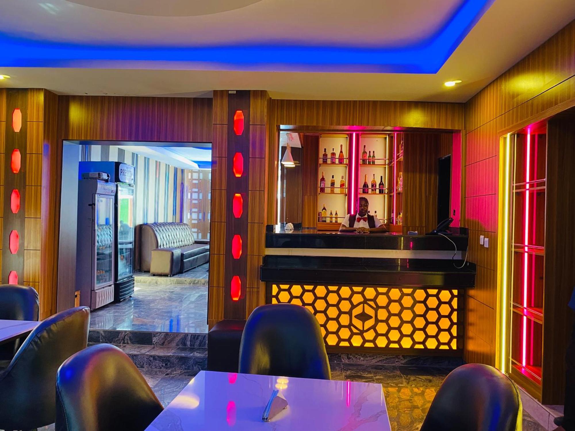 Presken Hotel @Oniru Lagos Dış mekan fotoğraf